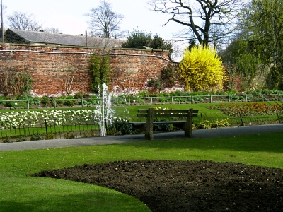 Canal Gardens